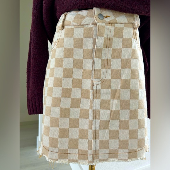 Miss Sparkling Neutral Beige Cream Vans Like Checkered Mini Skirt Womens Medium - Picture 3 of 10